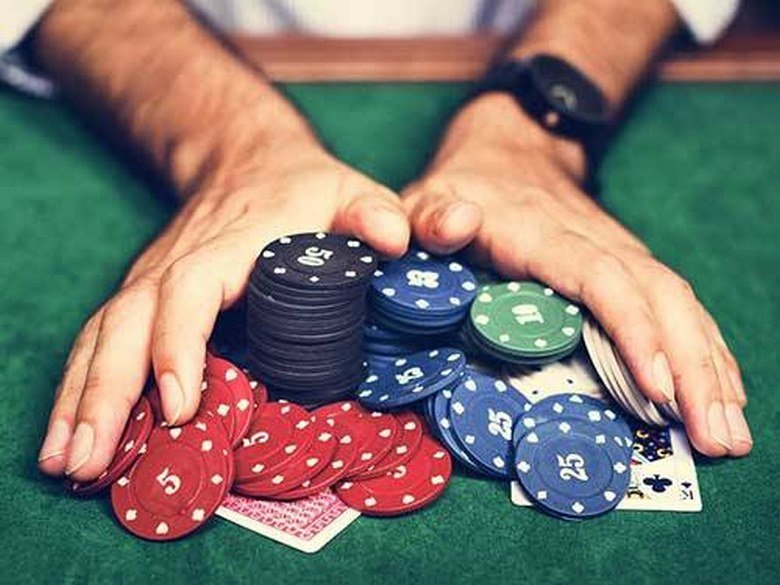 بازی پوکر در وین وین بت